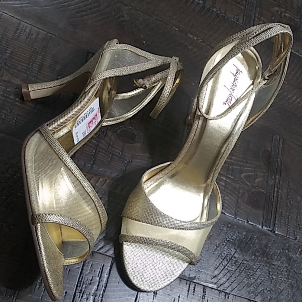 Jacqueline Farrar Vanity Gold